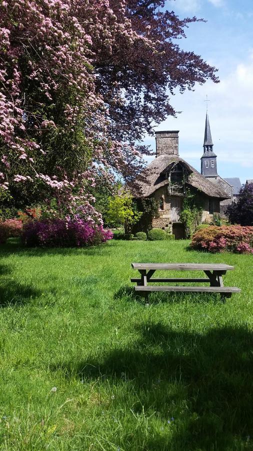 Ernée La Tiny Du Parc : Saint Symphorien Des Montsヴィラ エクステリア 写真